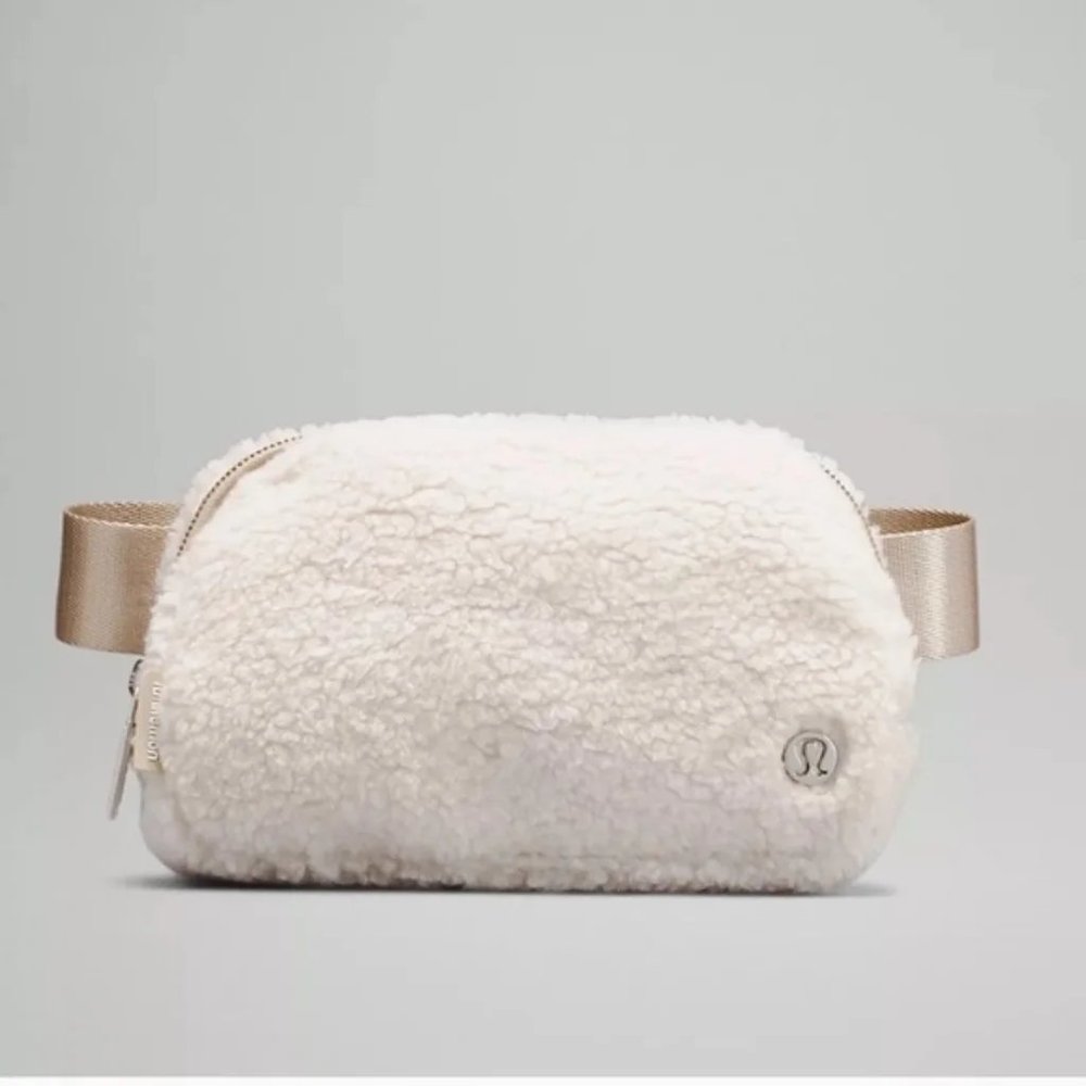 NWT Lululemon Fleece Everywhere Belt Bag 1L- Natural Ivory/ Trench